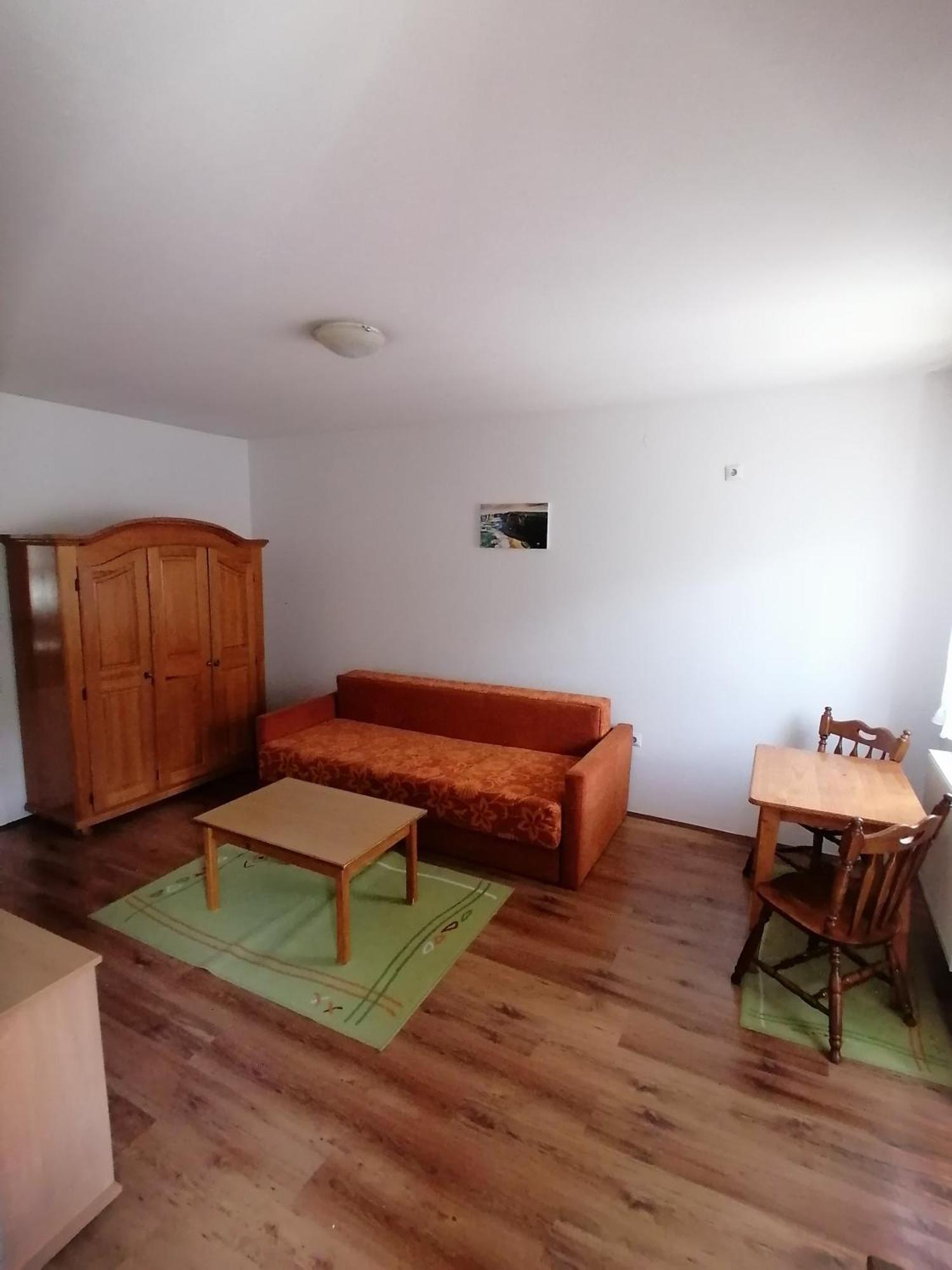 Hostel S Нови-Сад Экстерьер фото
