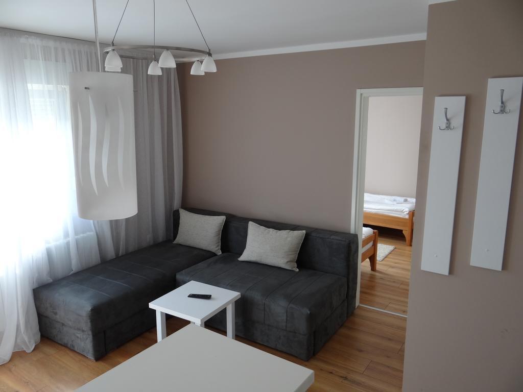 Hostel S Нови-Сад Экстерьер фото