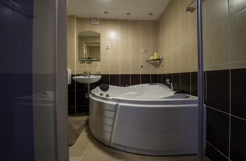 Hostel S Нови-Сад Экстерьер фото