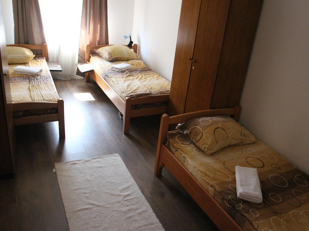 Hostel S Нови-Сад Экстерьер фото